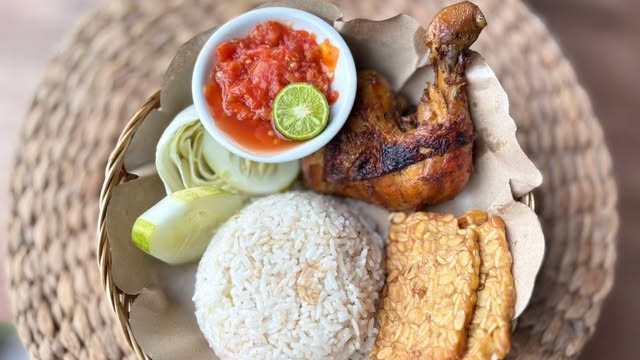 Ayam Bakar Renon